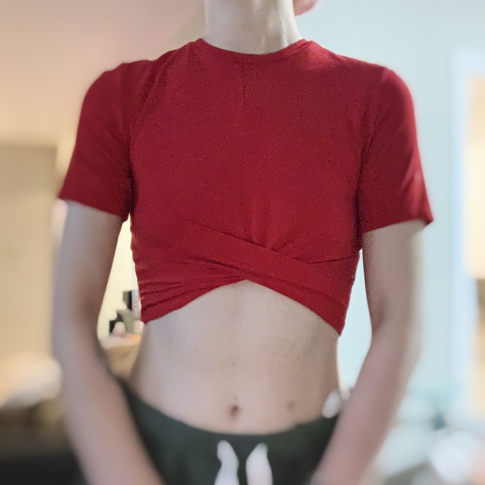 H&M Shirt ♡ DIVIDED BRAND